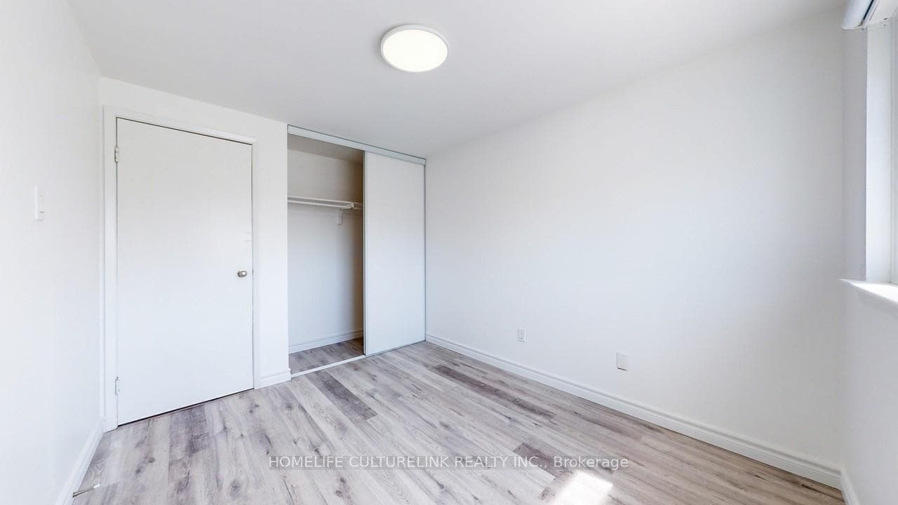 104 Huntingdale Boulevard Unit M&2nd photo 11