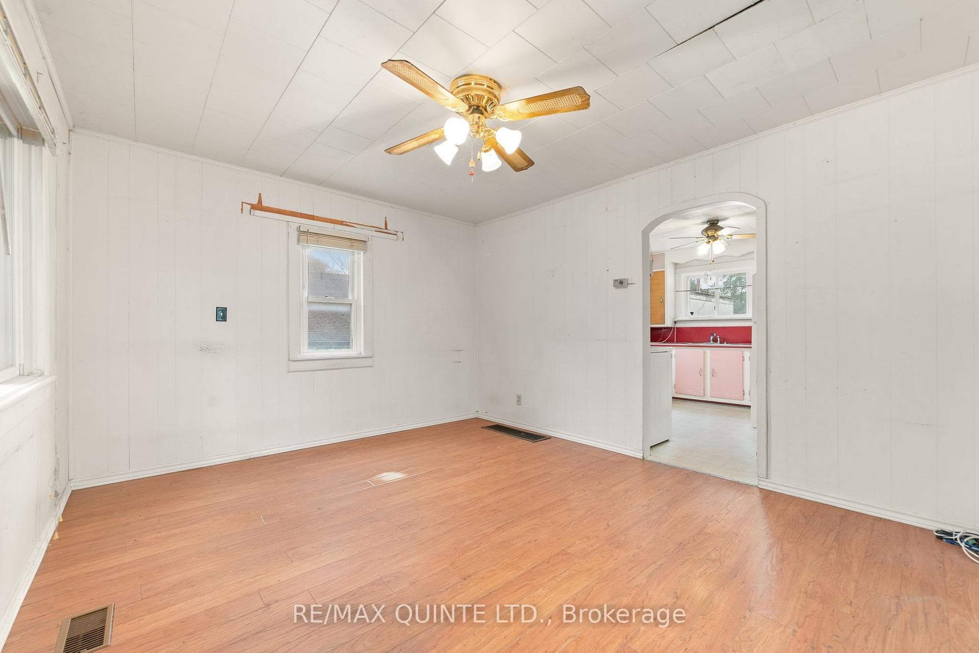 336 Sidney Street photo 6