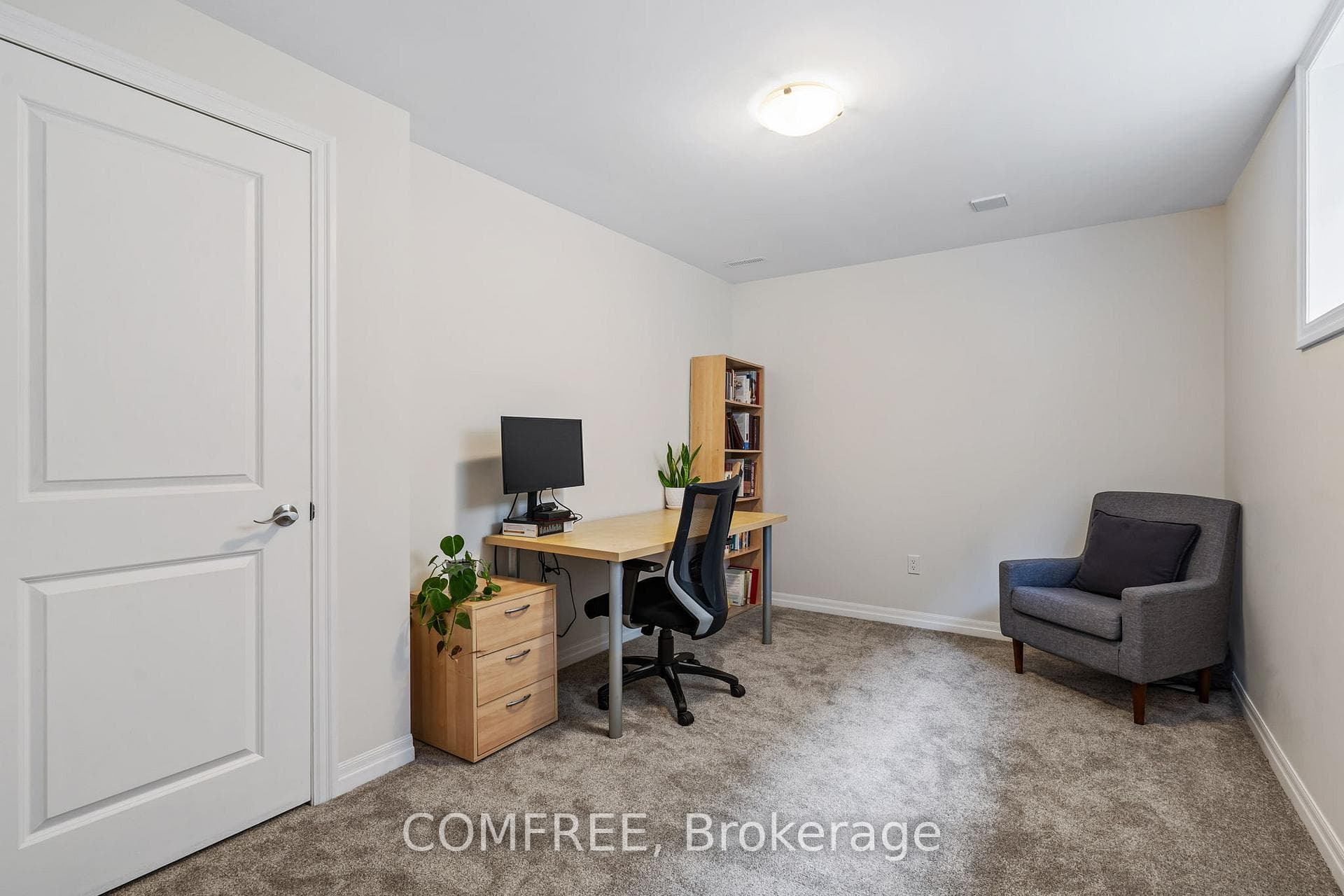 118 Livingston Drive photo 34