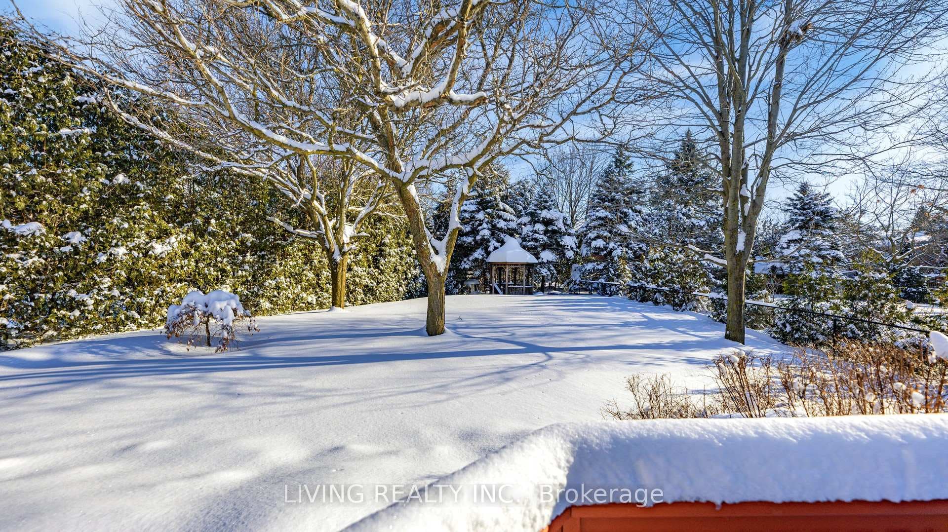 27 Montclair Road photo 39