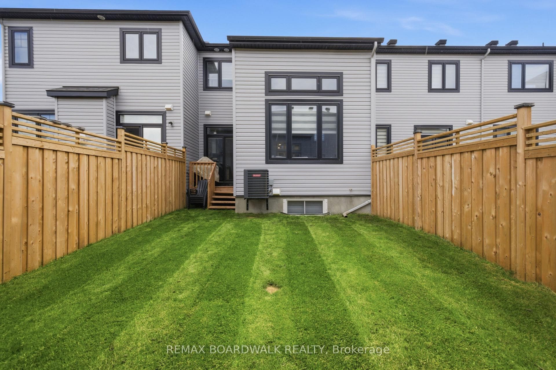 102 Patchell Place photo 36
