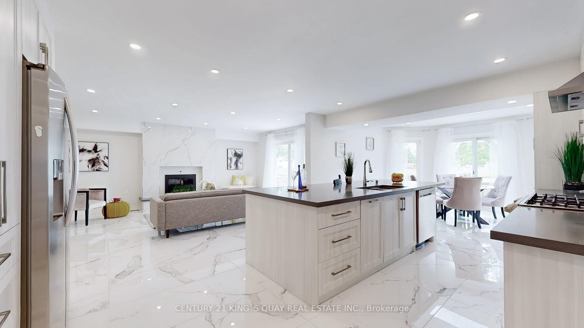 54 Garnier Court photo 14