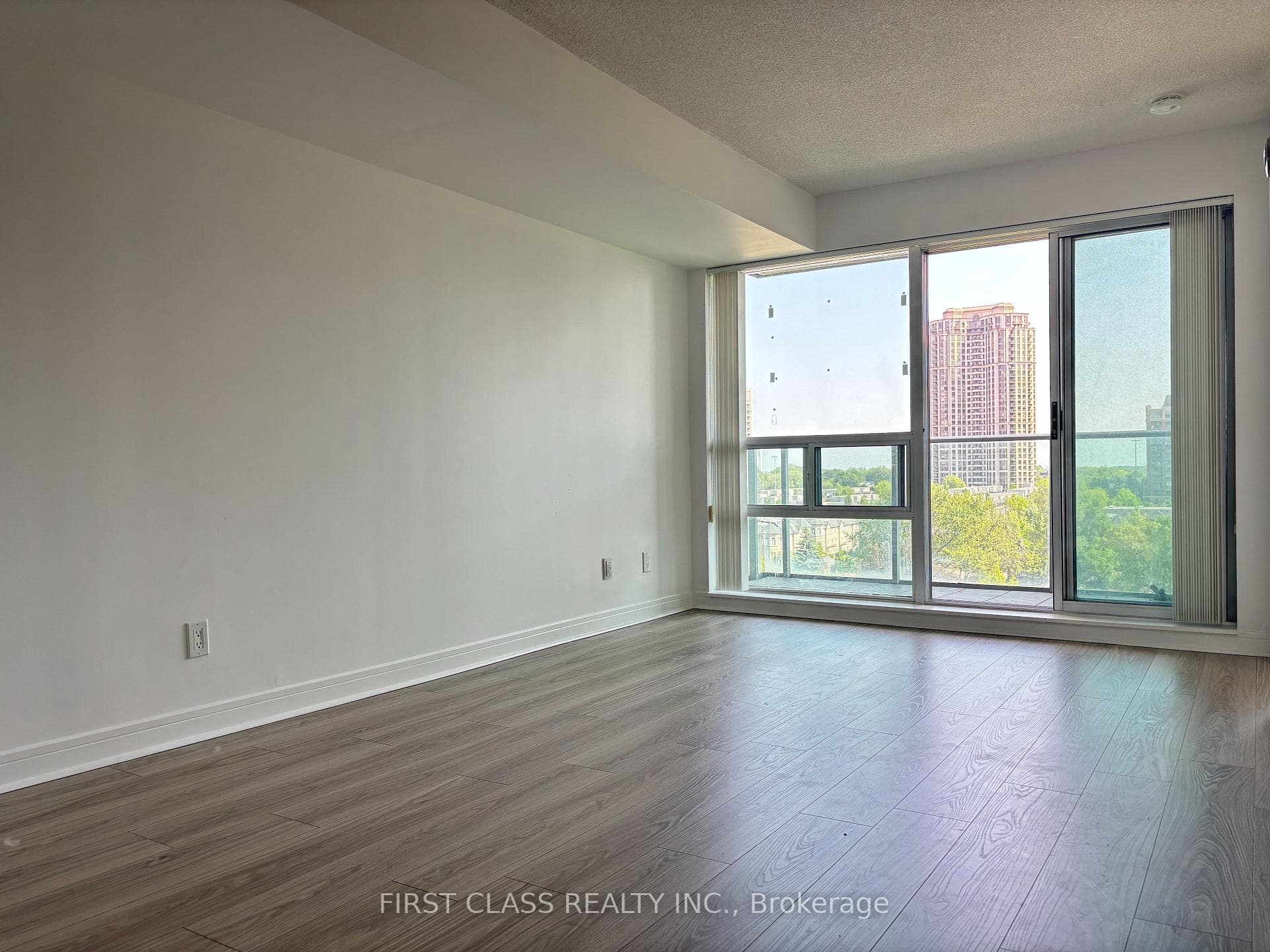 31 Bales Avenue Unit 1015 photo 2