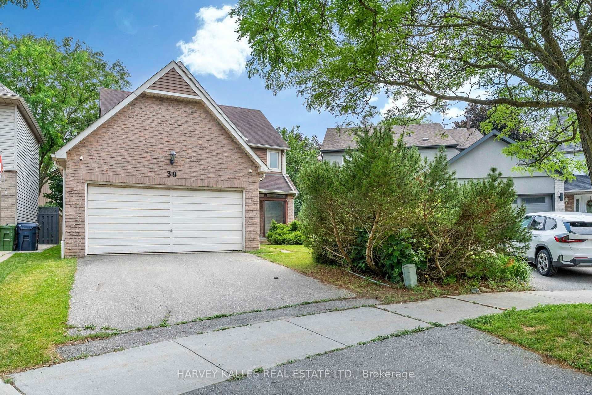 39 Newington Crescent photo 3