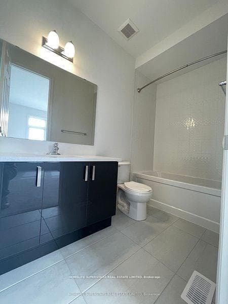 17 Bellflower Crescent photo 37