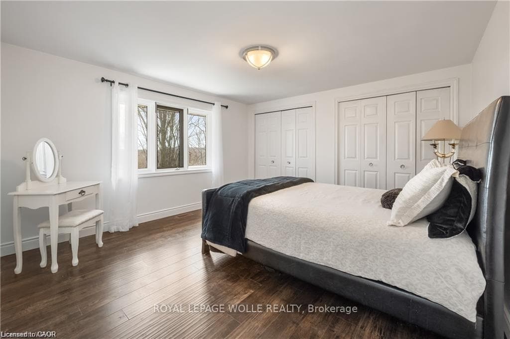 355 Edgehill Drive photo 13
