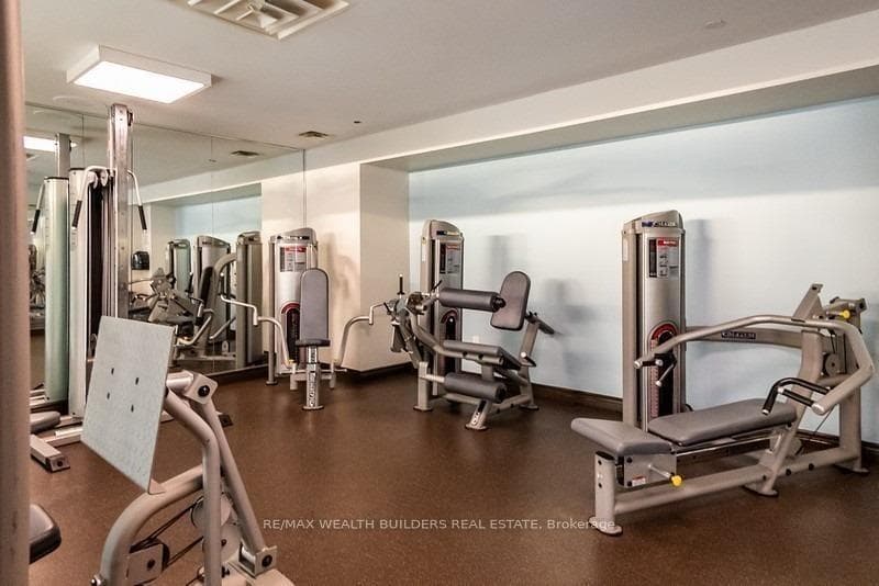 2285 Lake Shore Boulevard Unit 911 photo 23