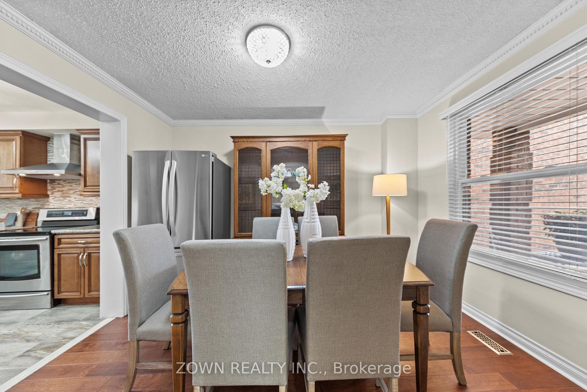 98 Millcroft Way Vaughan - Zown Realty Inc.