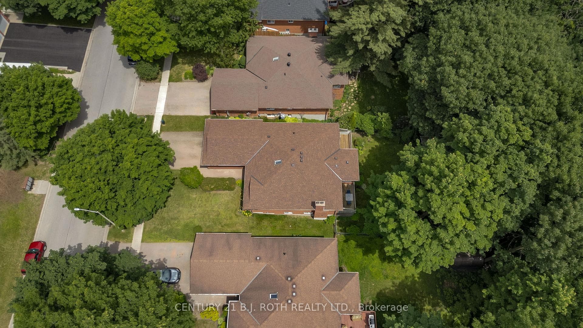 29 Layton Crescent photo 38