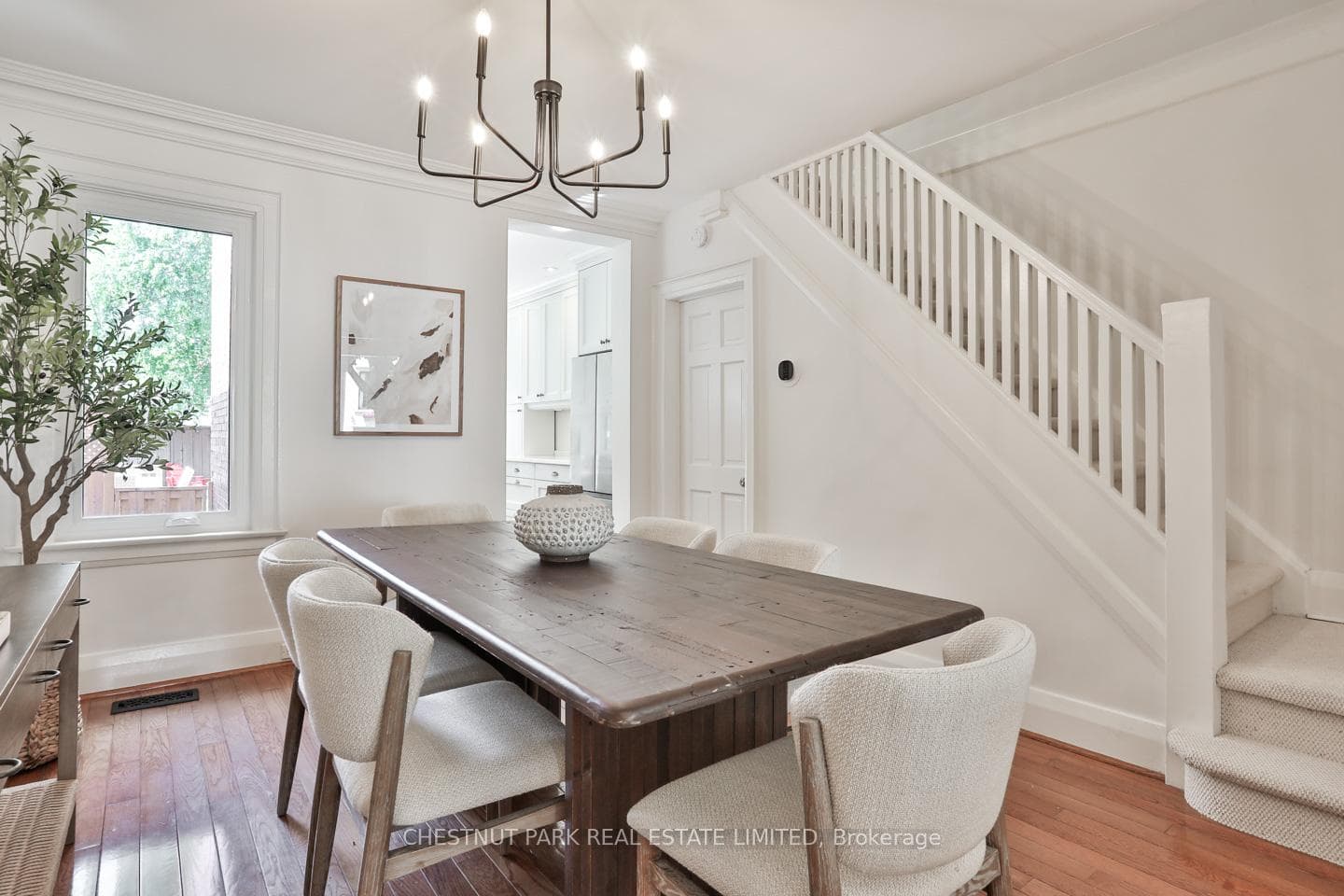 227 Bowood Avenue photo 5
