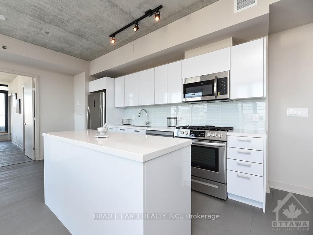 203 CATHERINE Street Unit 314 photo 14