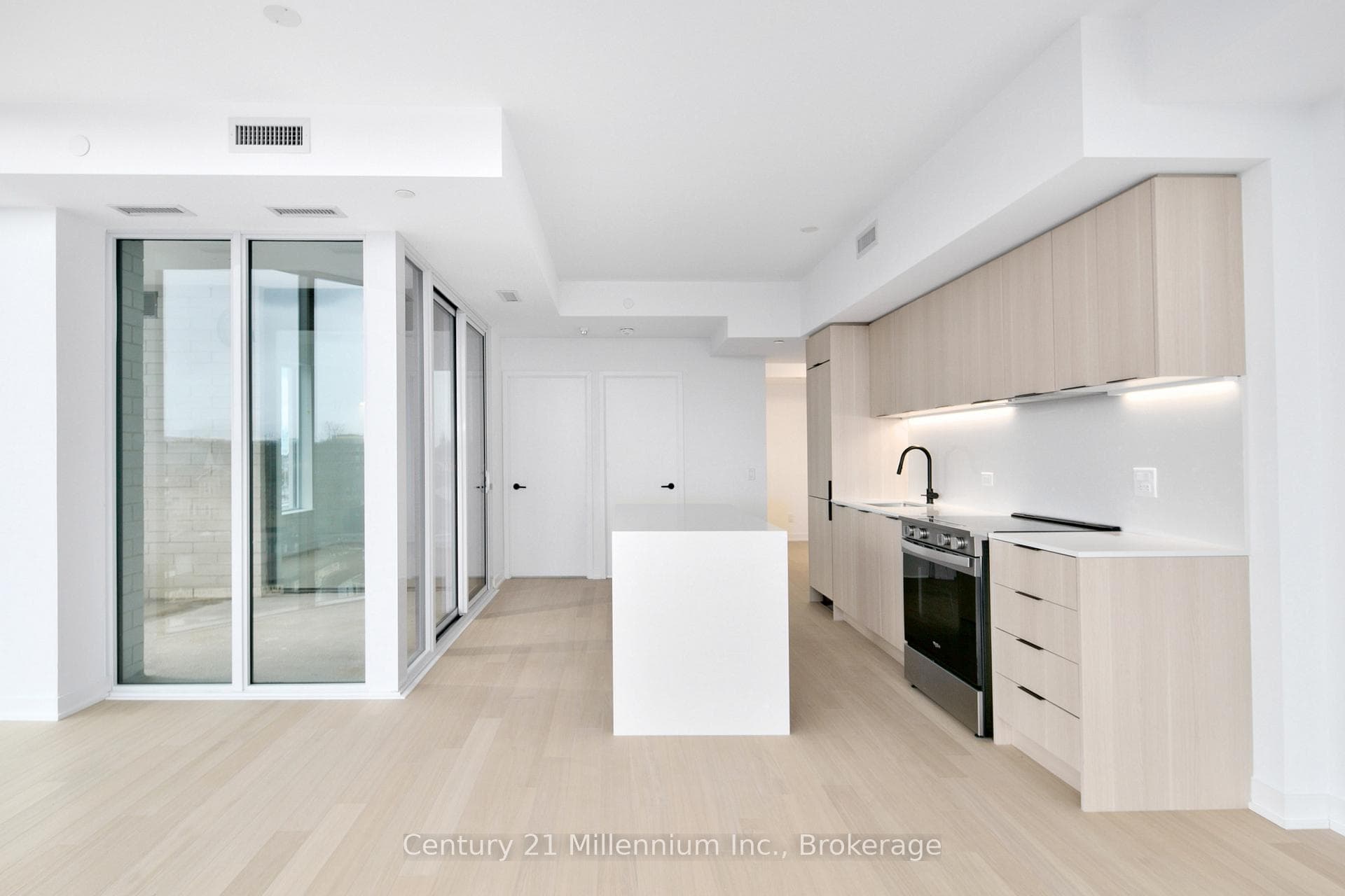 31 Huron Street Unit 416 photo 17