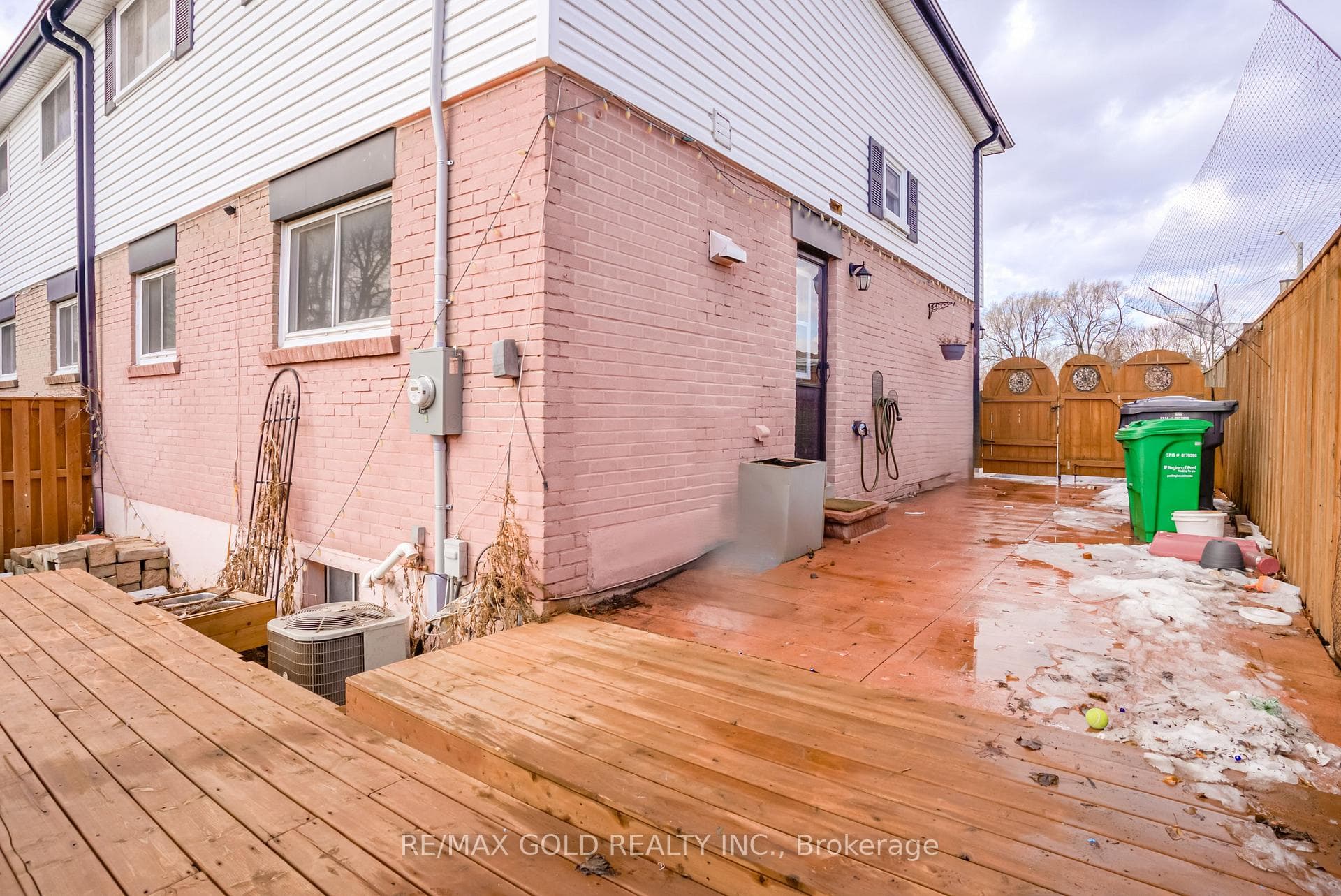 9 Dalton Place photo 33
