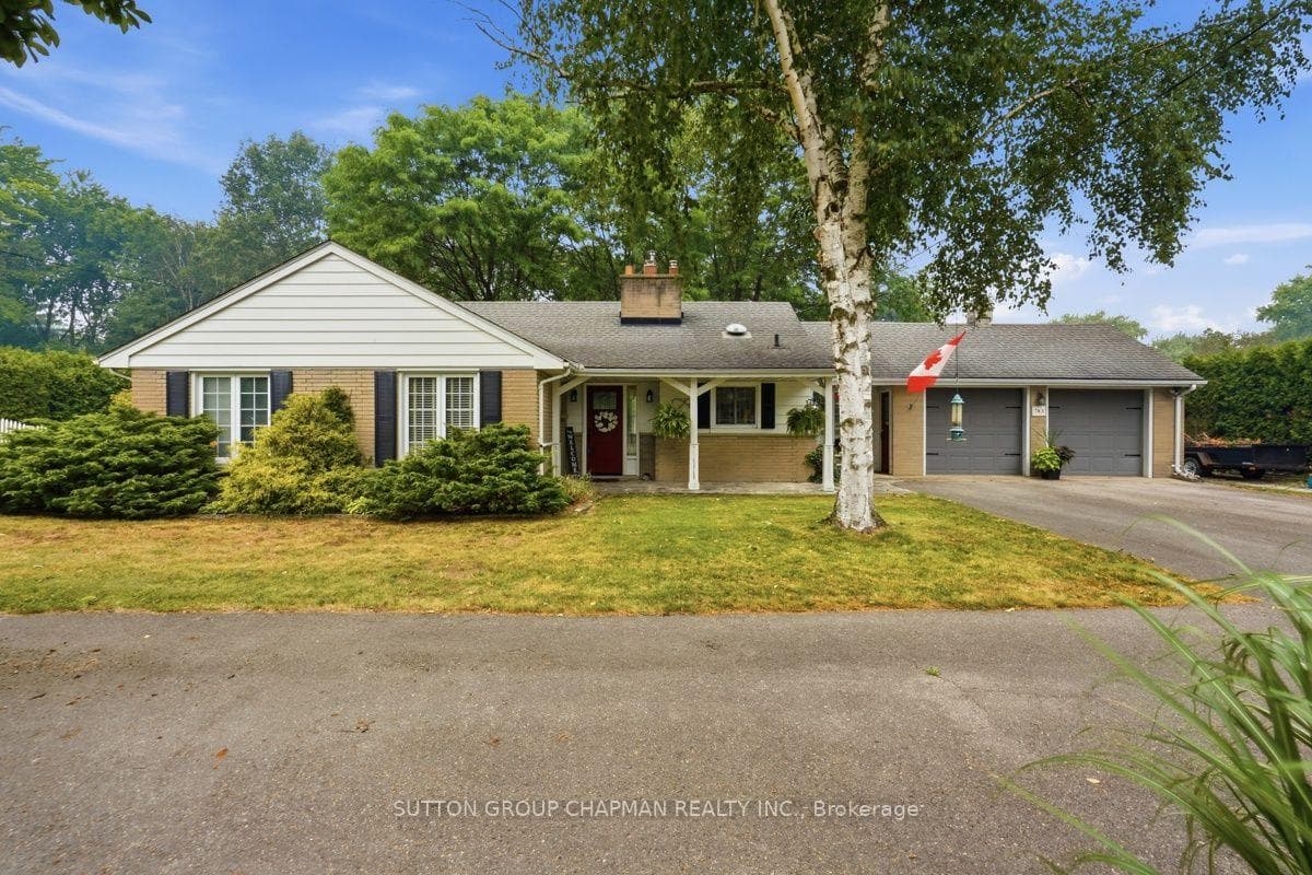 763 Oban Crescent photo 6