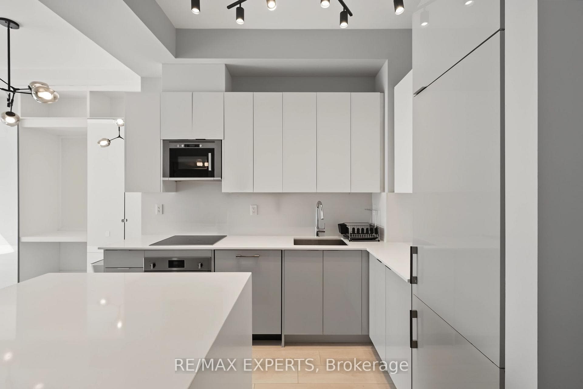 2916 Highway 7 N/A Unit 201 photo 9