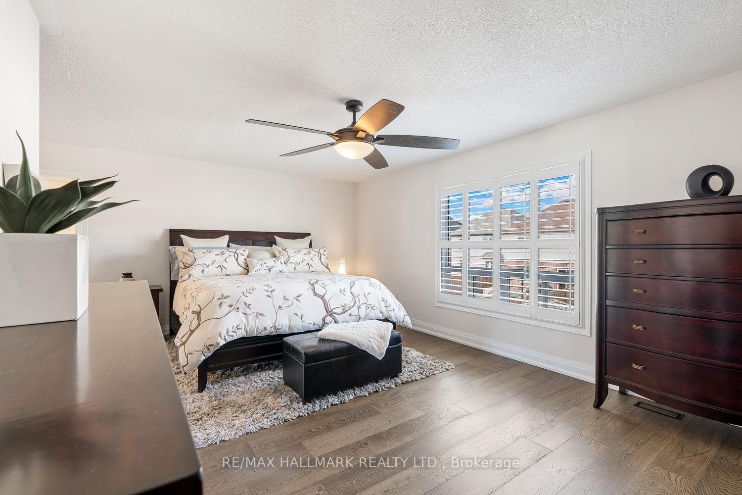 10 Henry Smith Avenue photo 20