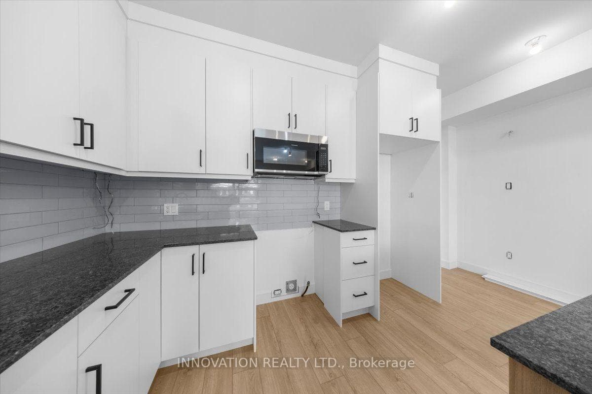 486-1 Wentworth Avenue photo 9
