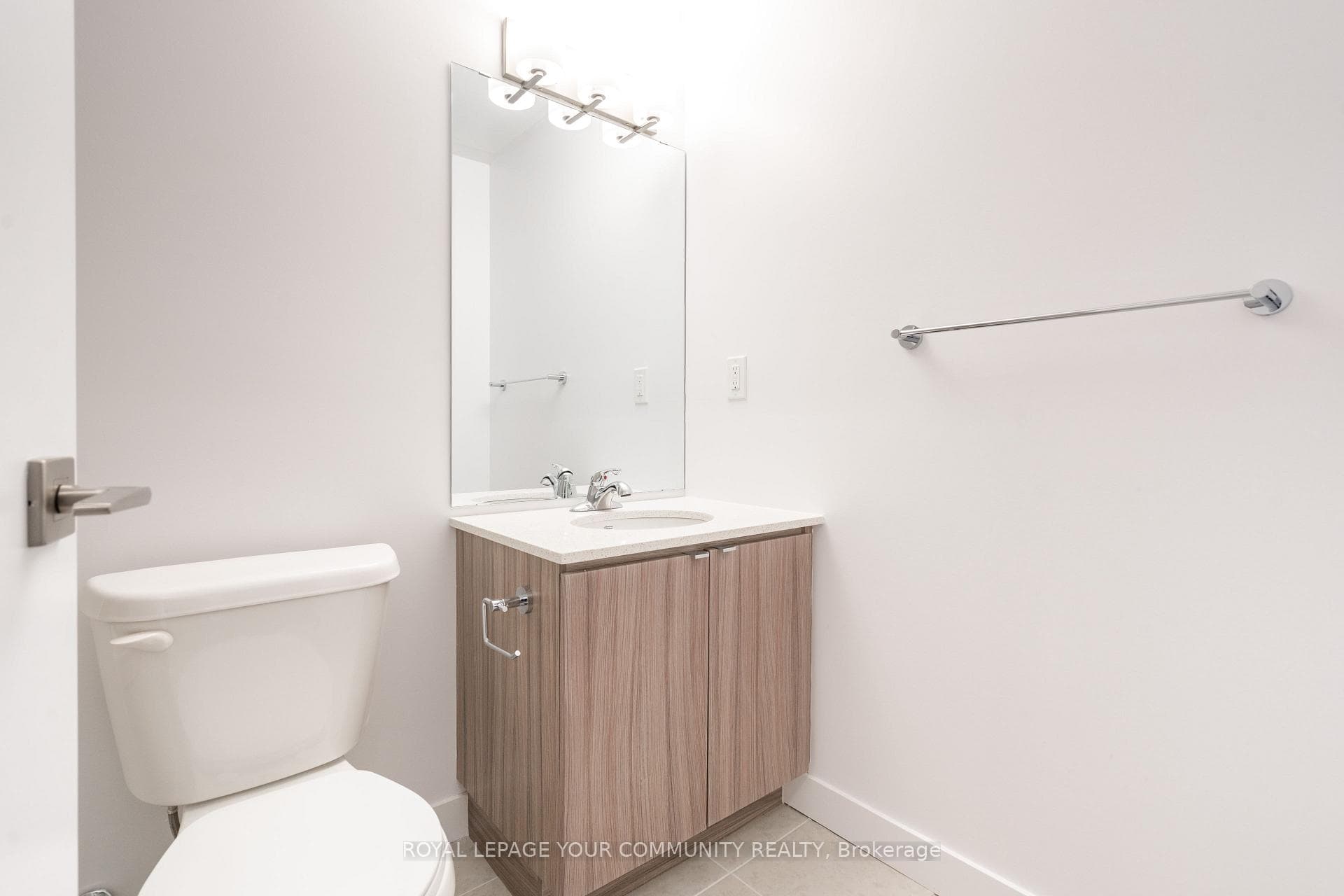 2433 Dufferin Street Unit 310 photo 16
