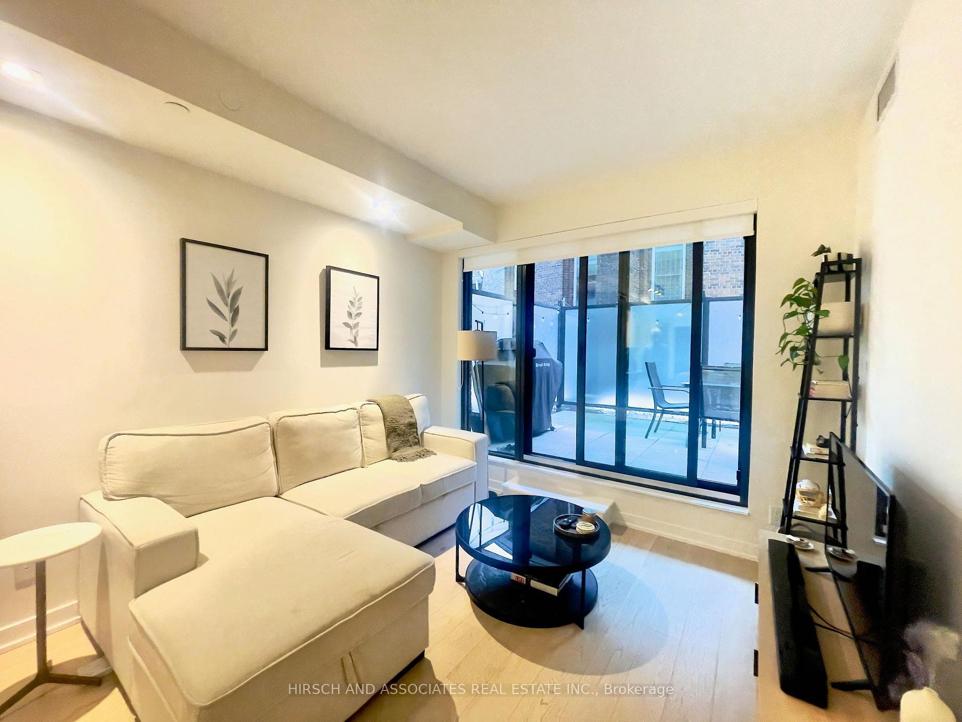 430 Roncesvalles Avenue Unit 202 photo 14