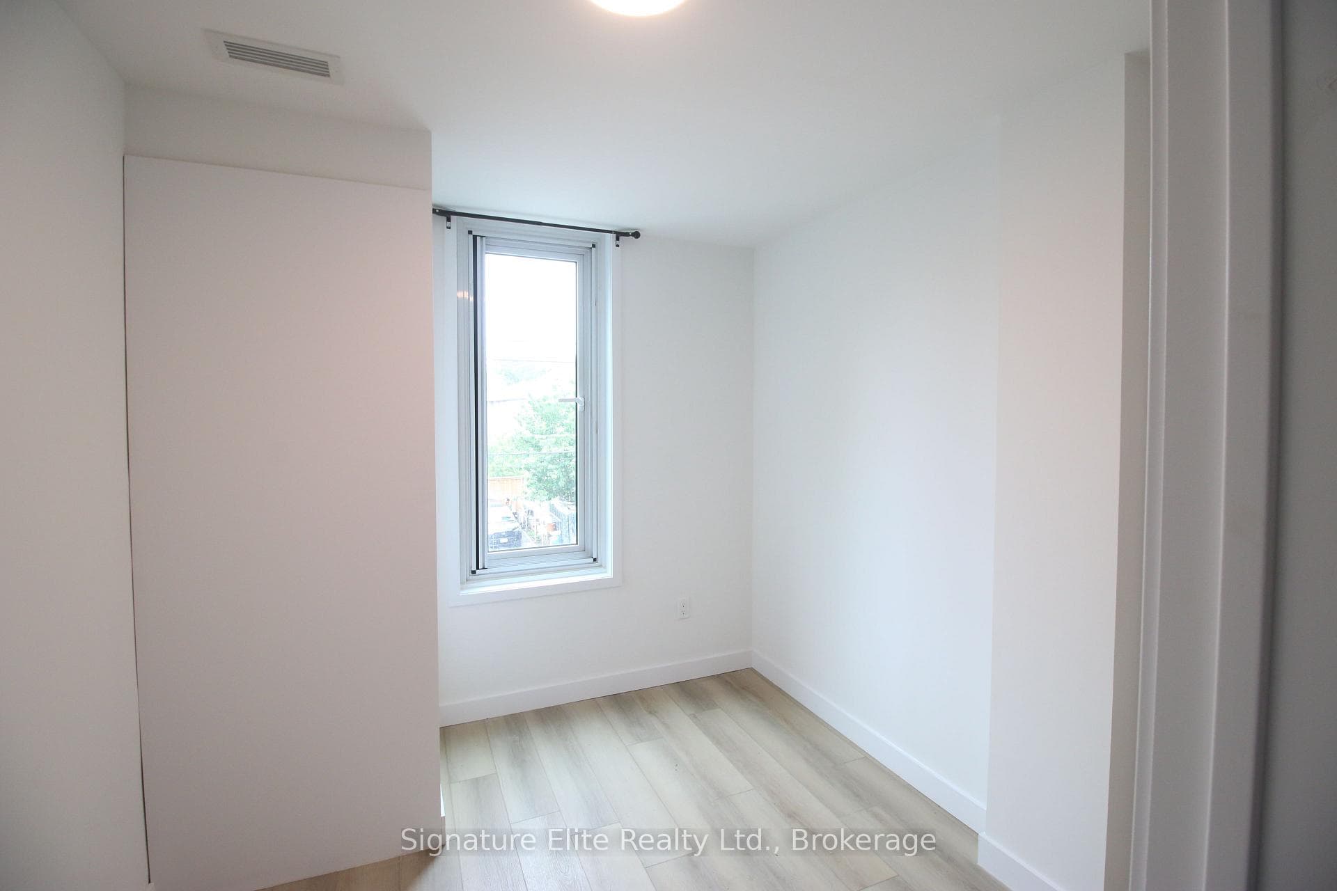 2382 Kingston Road Unit 206 photo 7