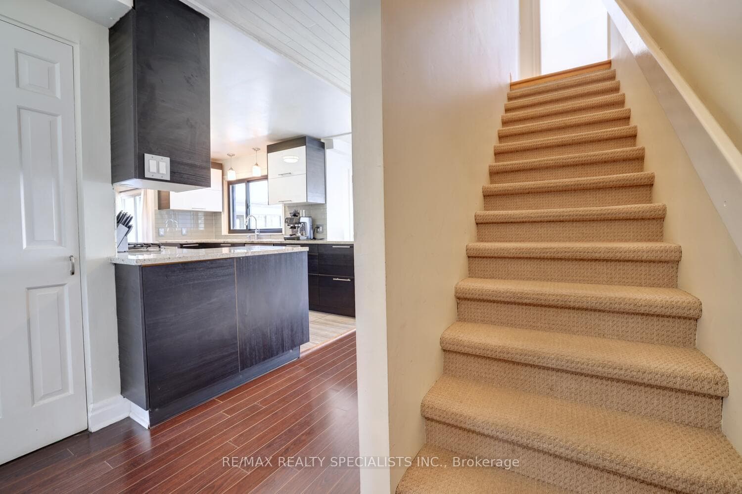 821 Parkland Avenue photo 24