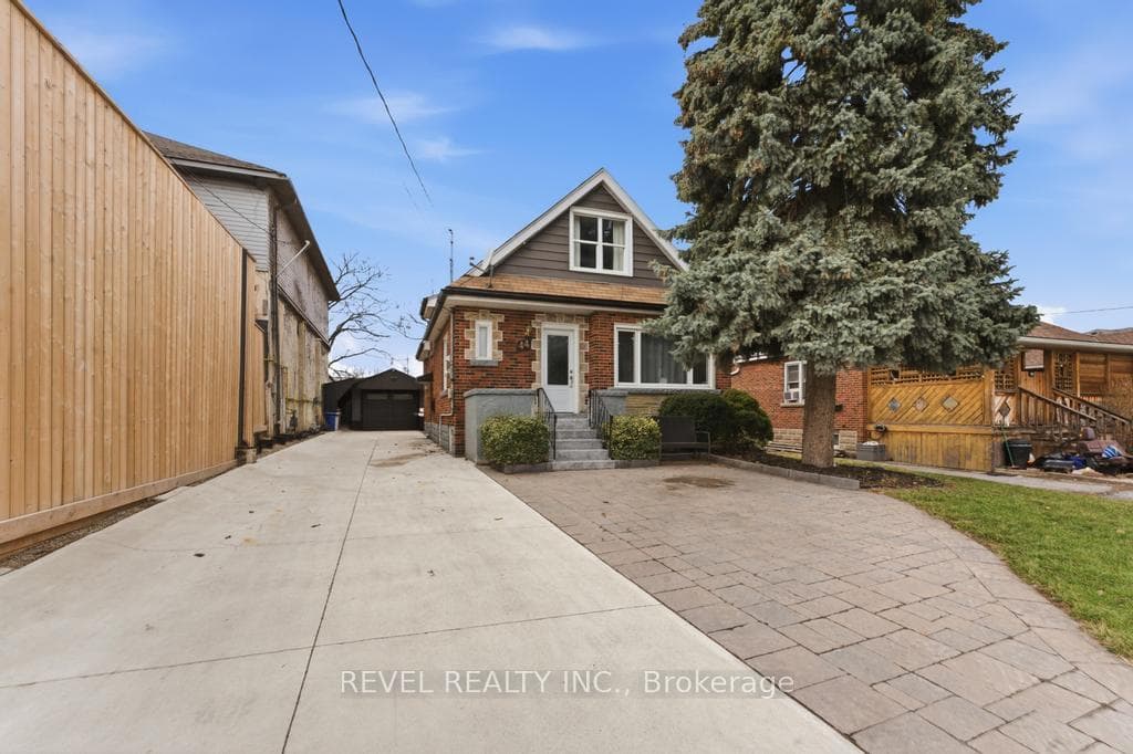 44 Jefferson Avenue photo 4