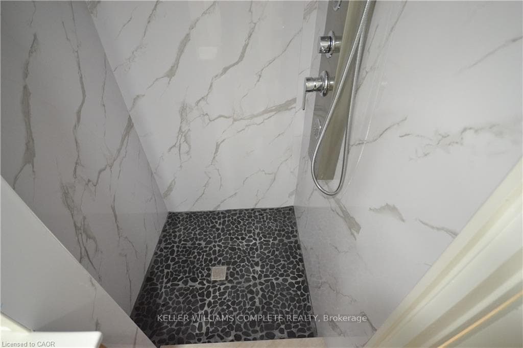 101 REID Avenue photo 40