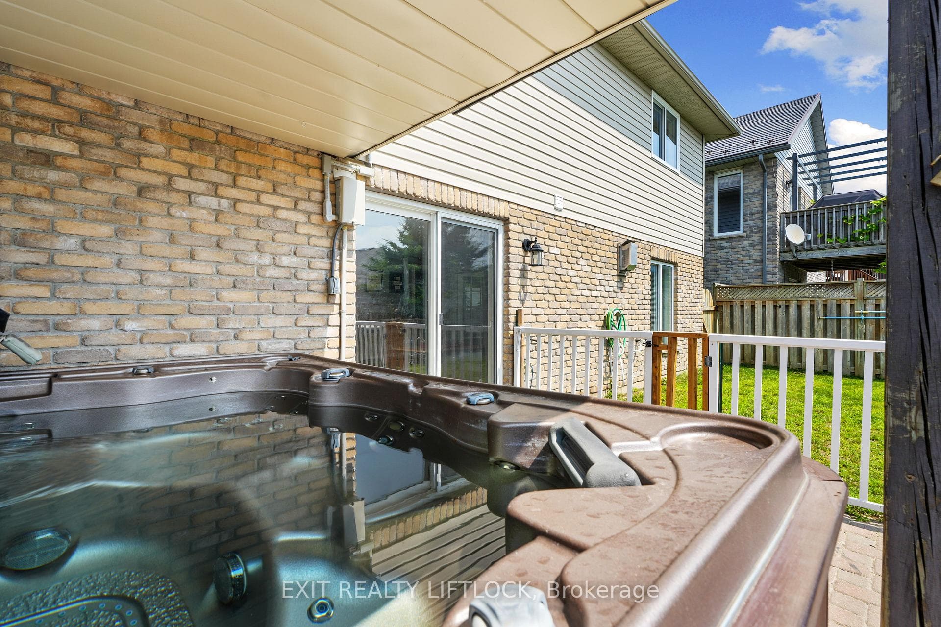 60 Gearin Street photo 38
