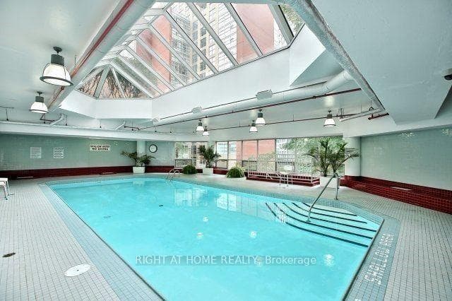 1001 Bay Street Unit 2412 photo 19