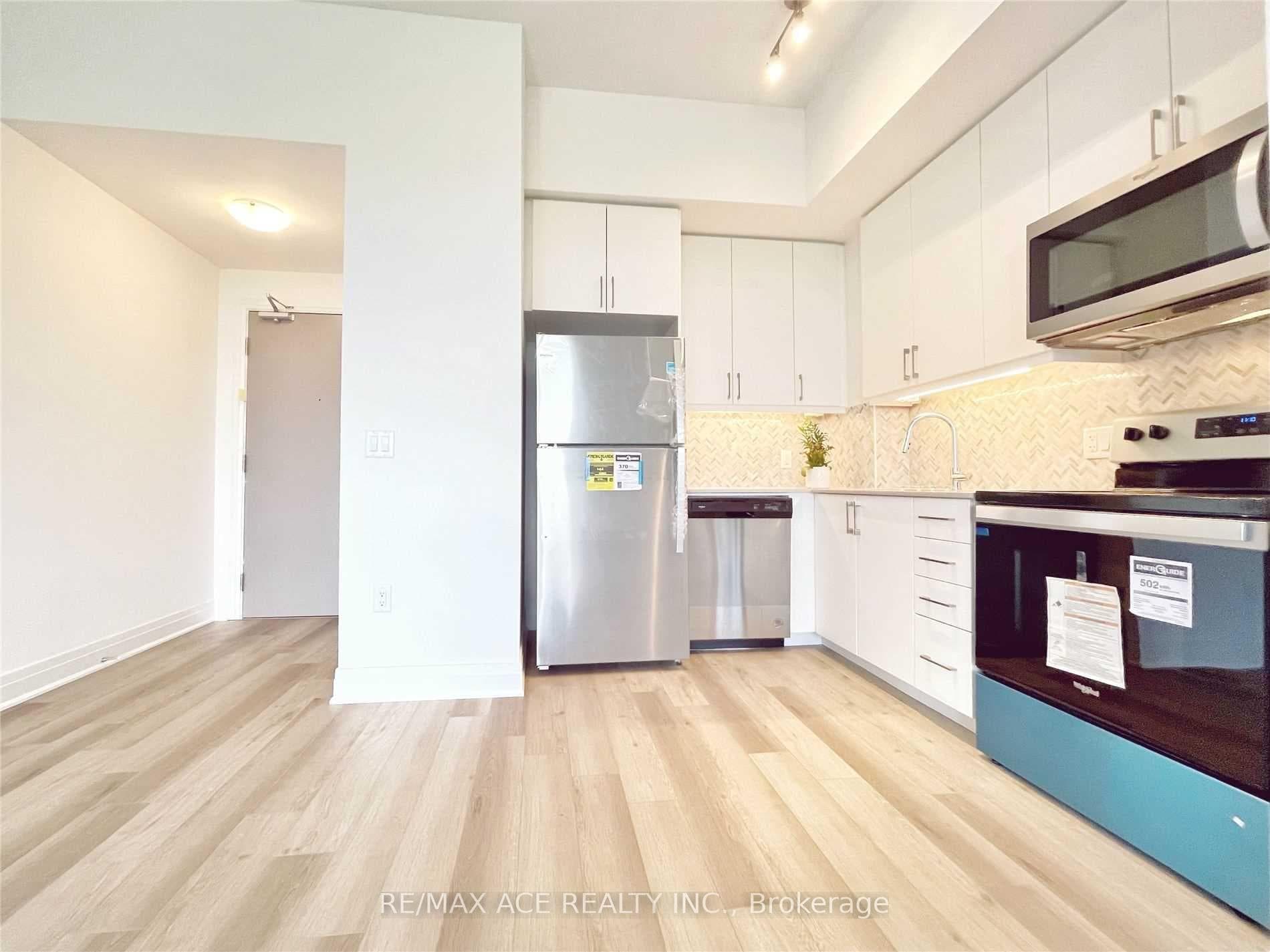 3220 Sheppard Avenue Unit 602 photo 1