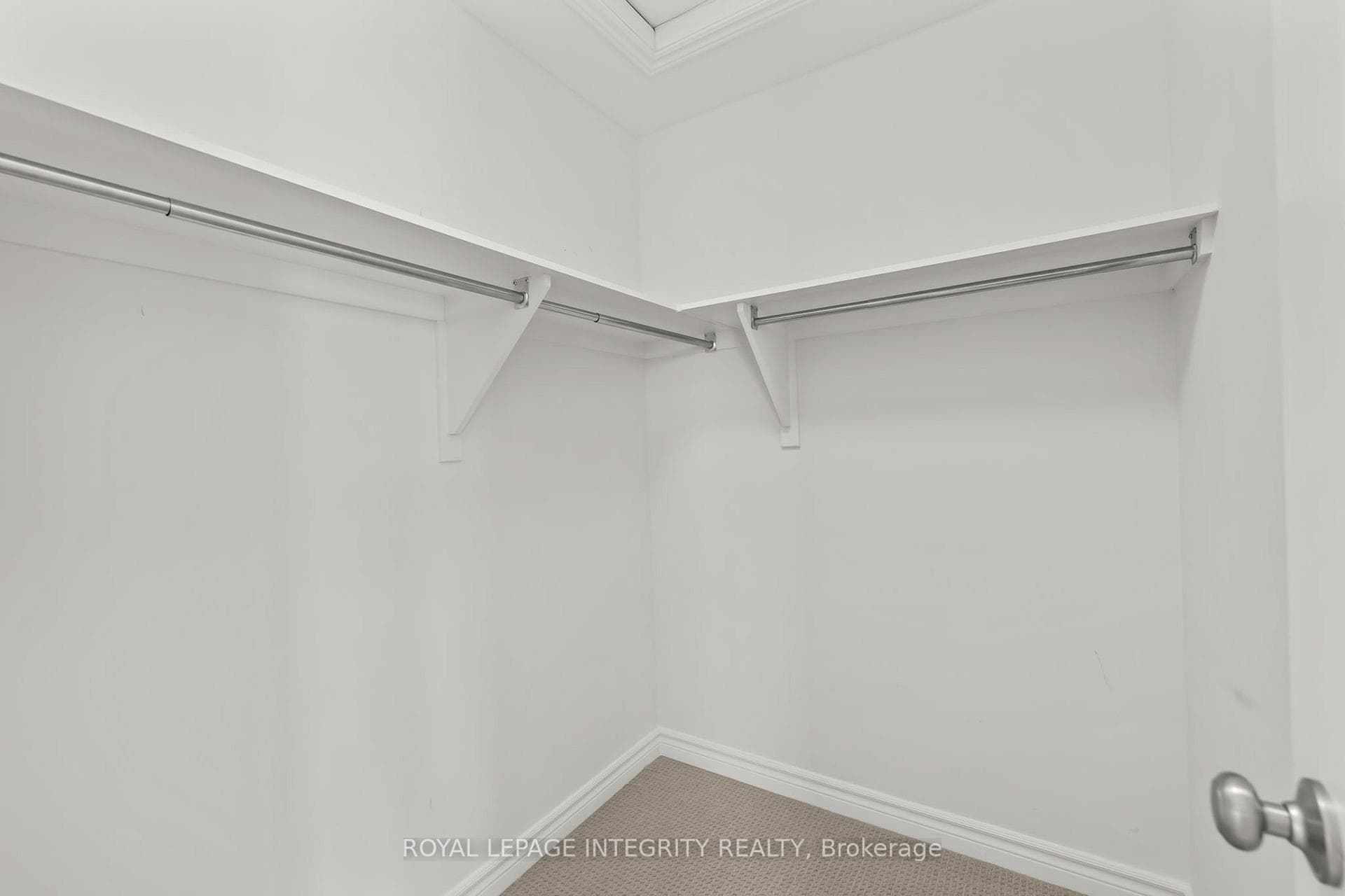 229 Osterley Way photo 23