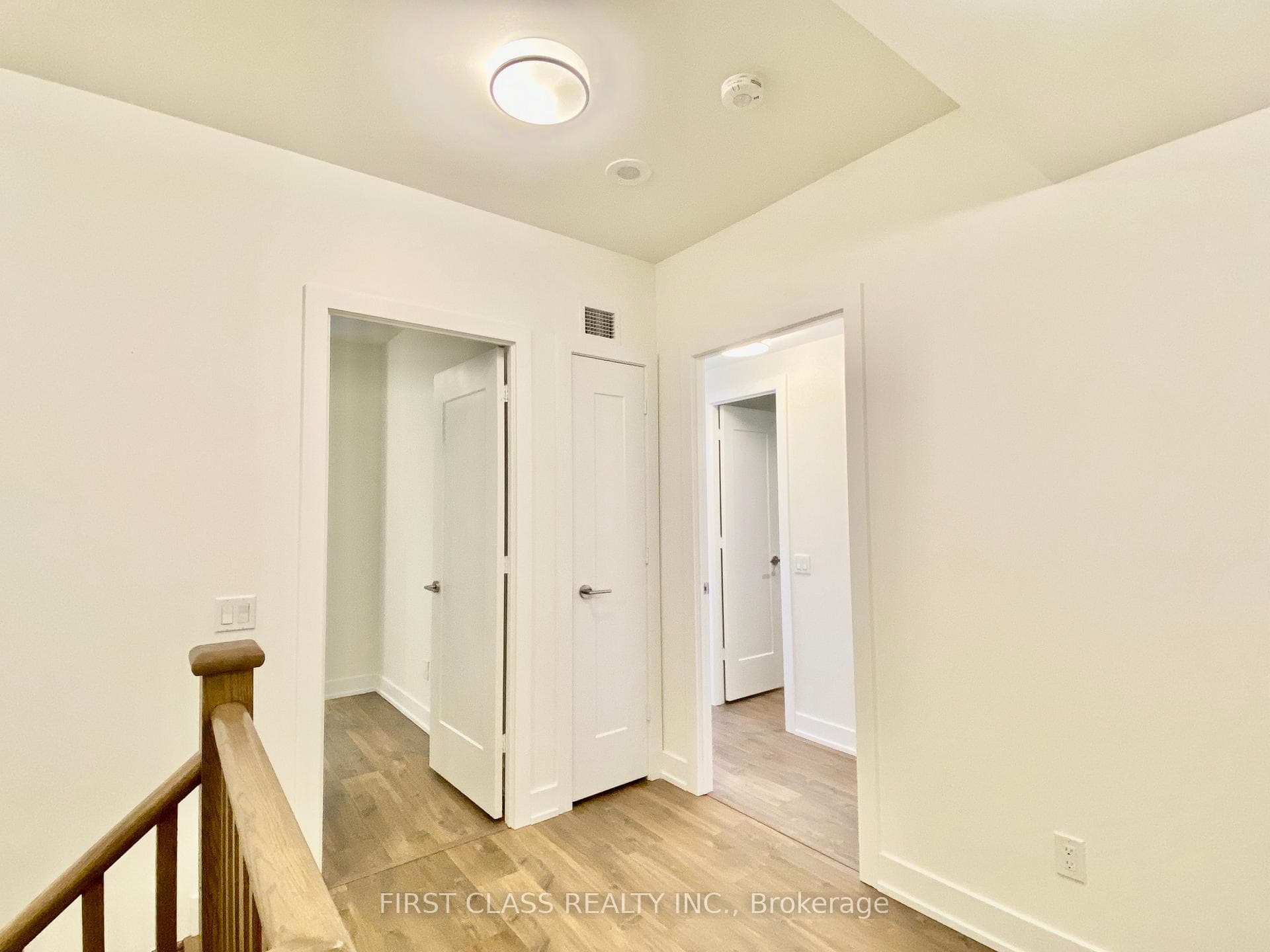80 Vanauley Street Unit 119 photo 22