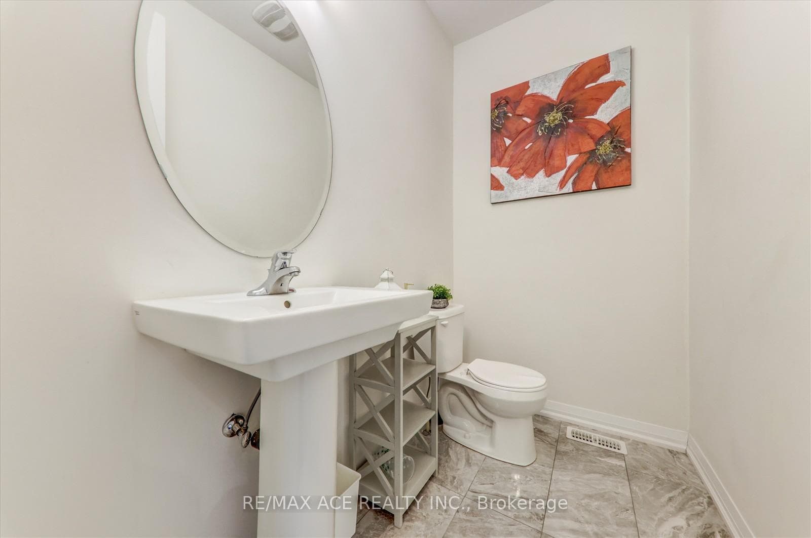 98 Markview Road photo 6