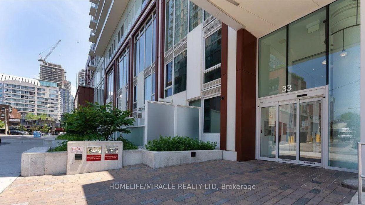33 Helendale Avenue Unit 2411 photo 2