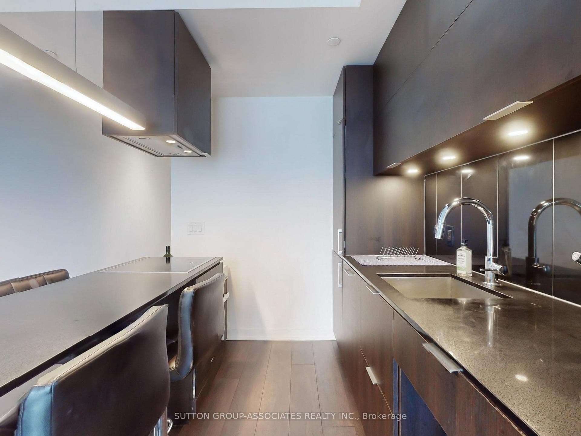 15 Lower Jarvis Street Unit 1409 photo 7