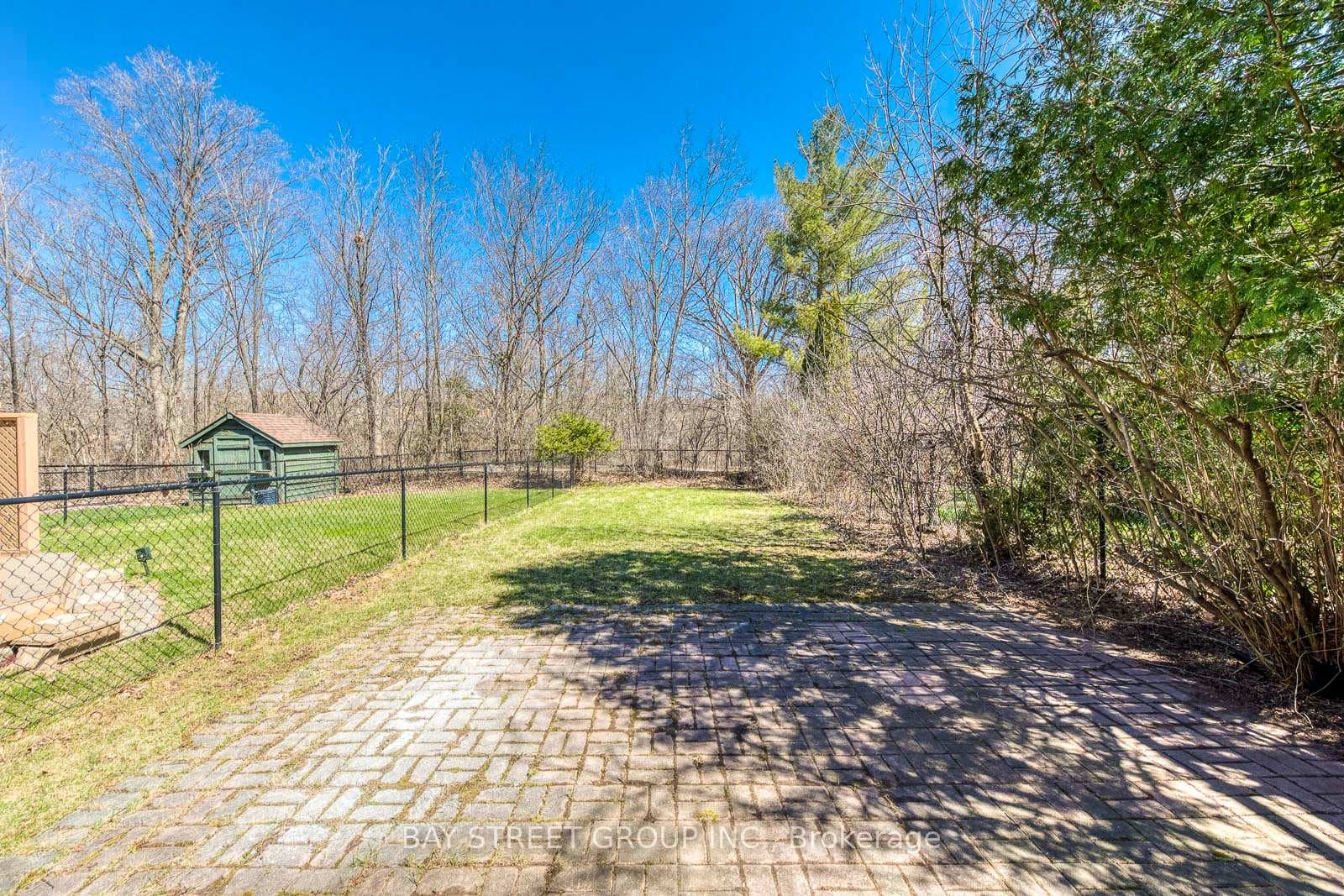 2323 Dalebrook Drive photo 32