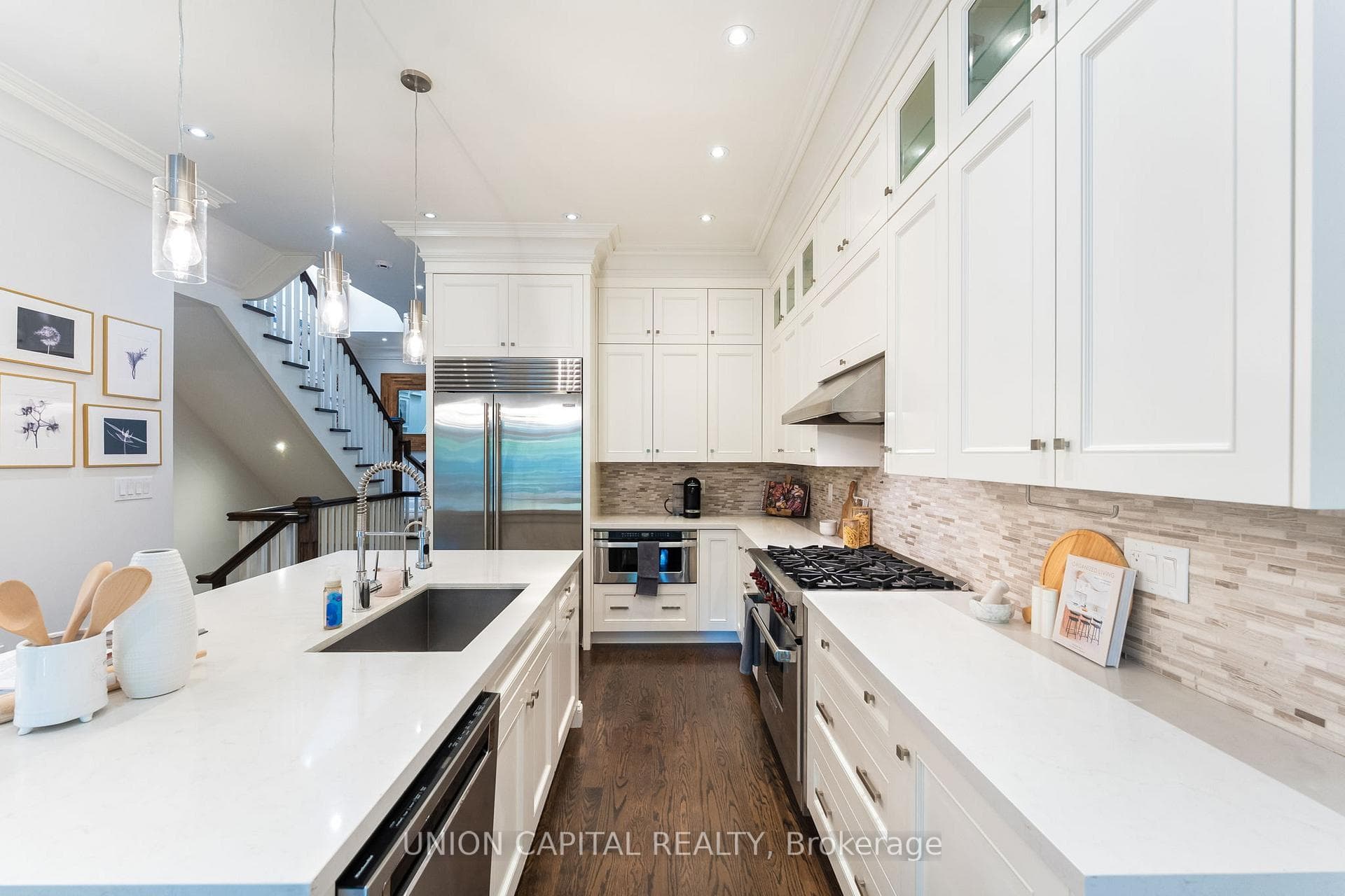 491 St Clements Avenue photo 12