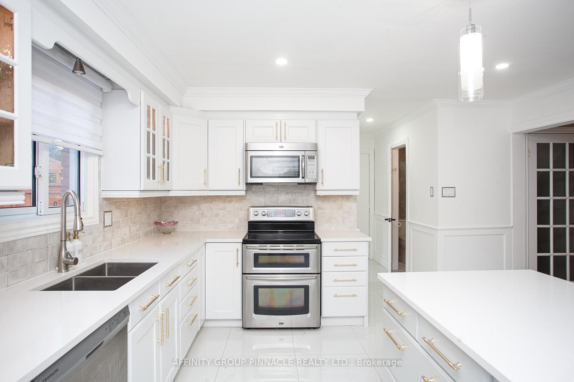 37 Parkway Avenue photo 17