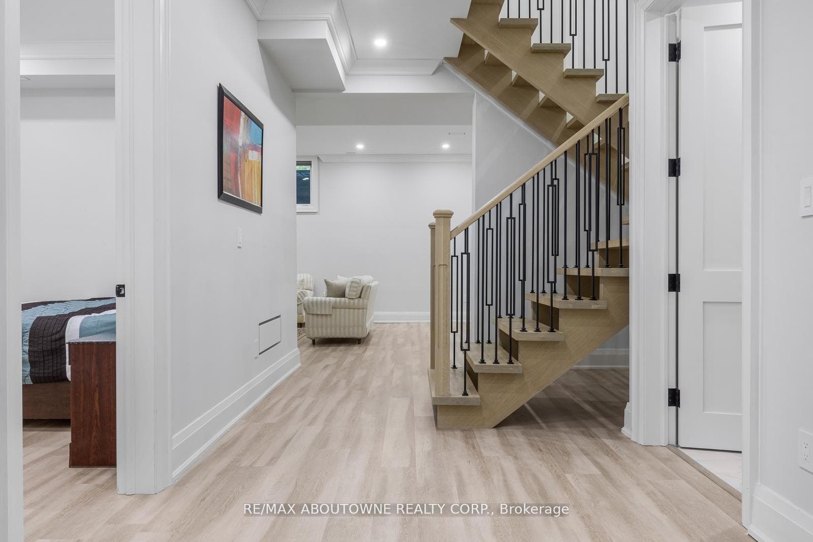 455 Samford Place photo 37