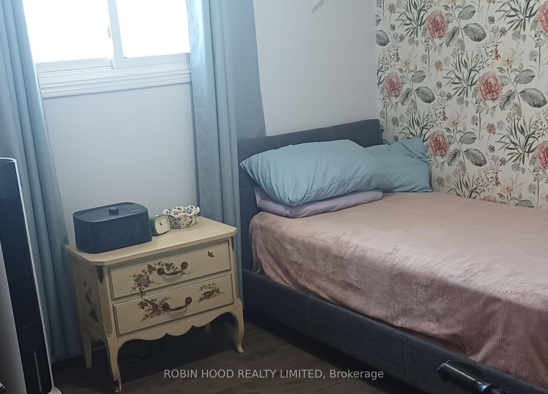 112 Borland Street photo 11