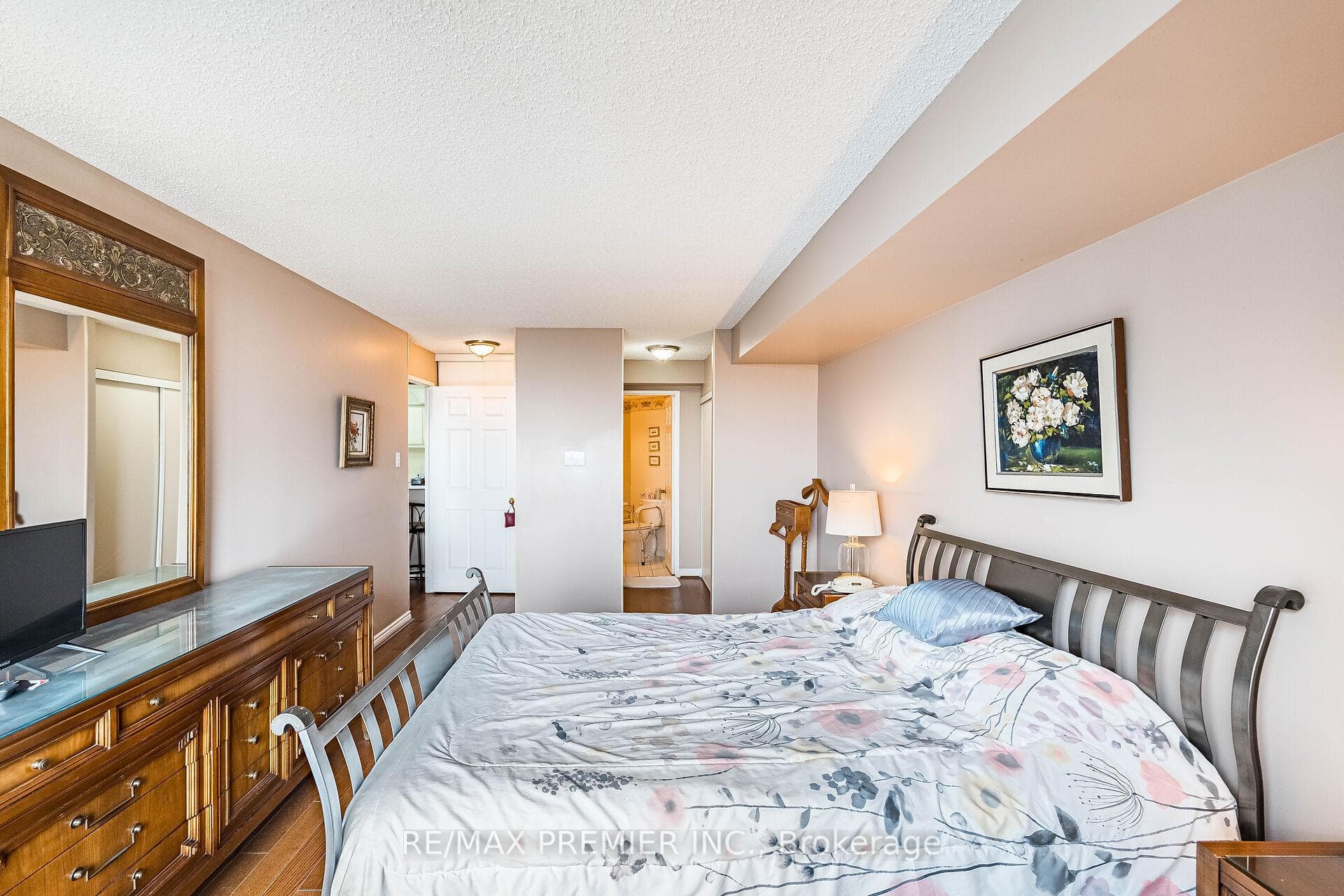 7300 Yonge Street Unit 1412 photo 29