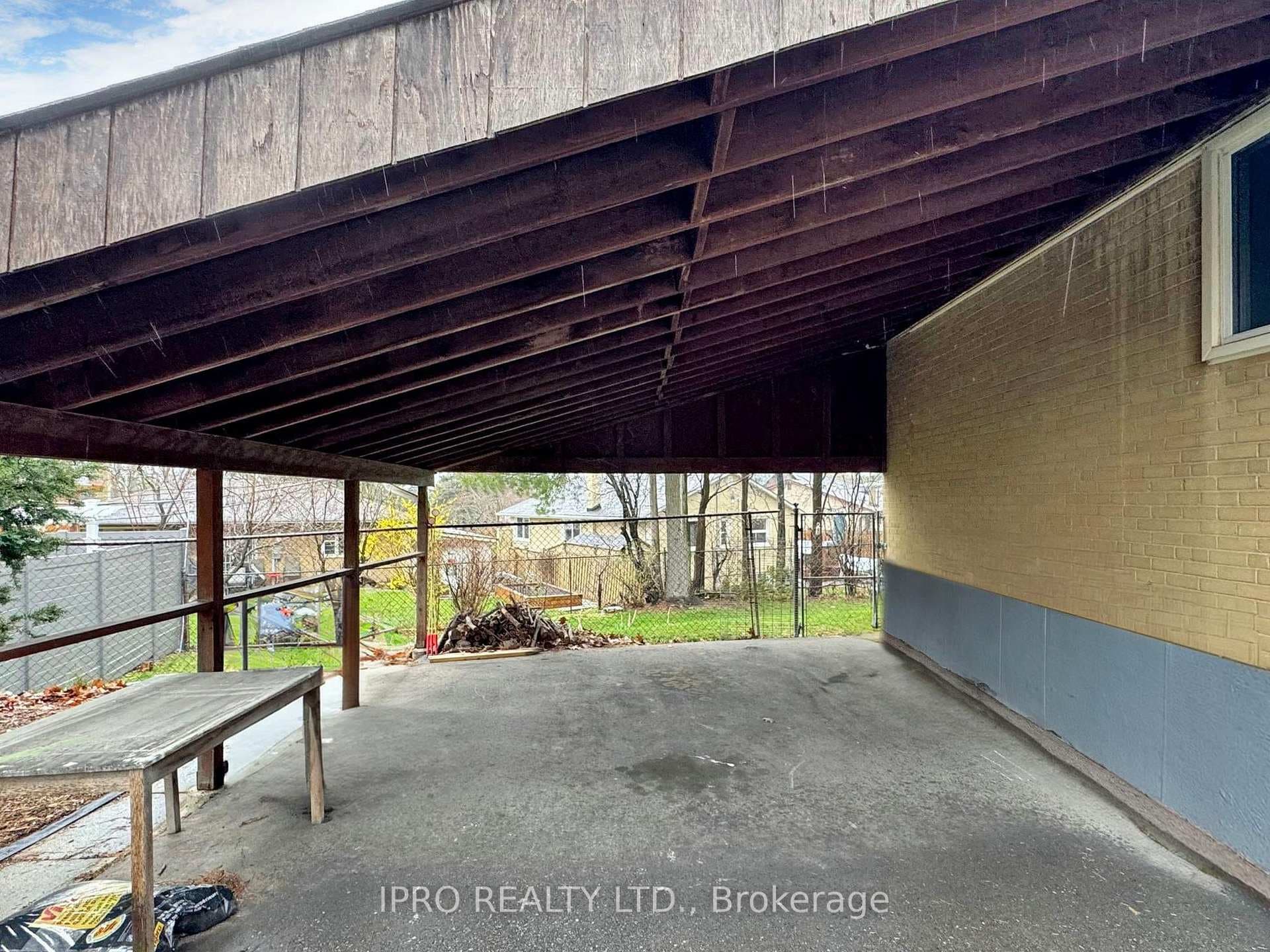34 Paperbirch Drive photo 15