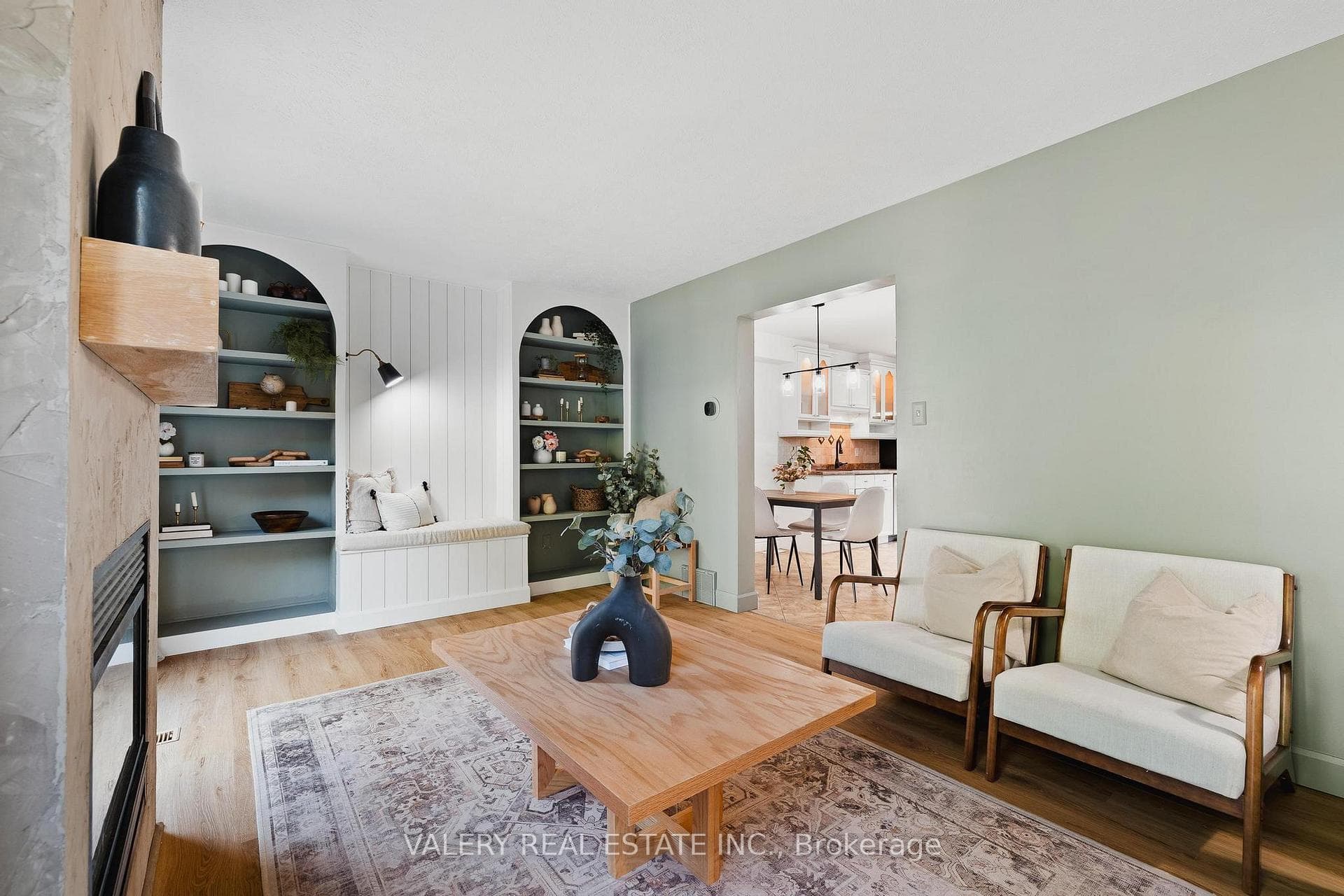 82 Knowles Drive photo 16
