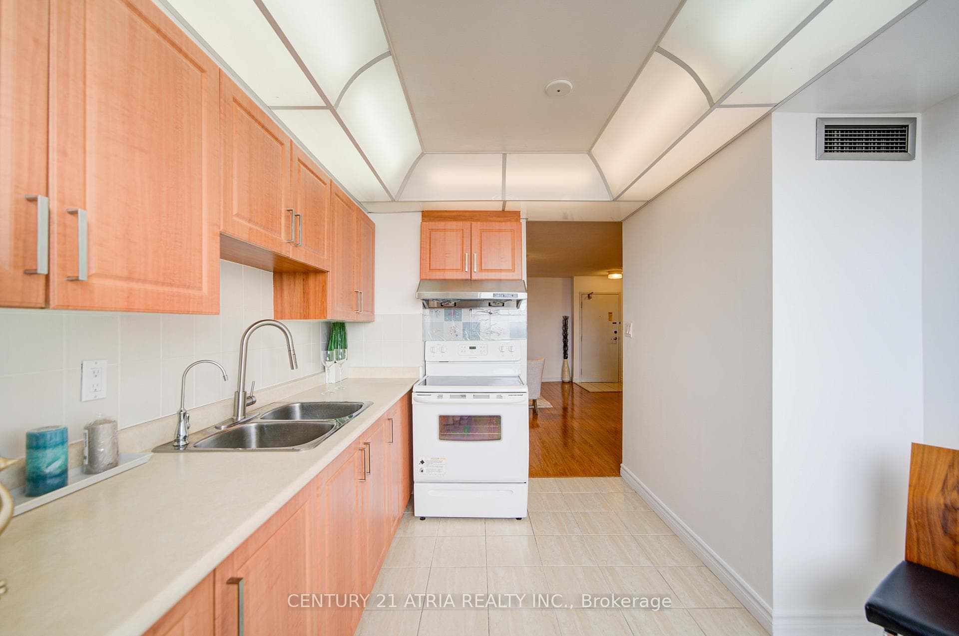 25 Bamburgh Circle Unit 1730 photo 18