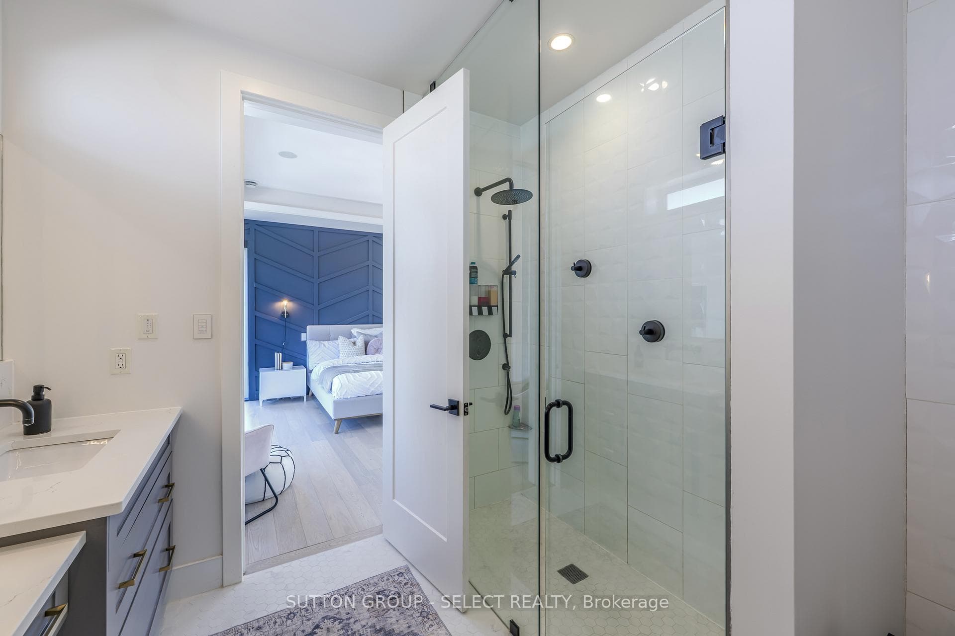 7 Valleyview Crescent photo 25