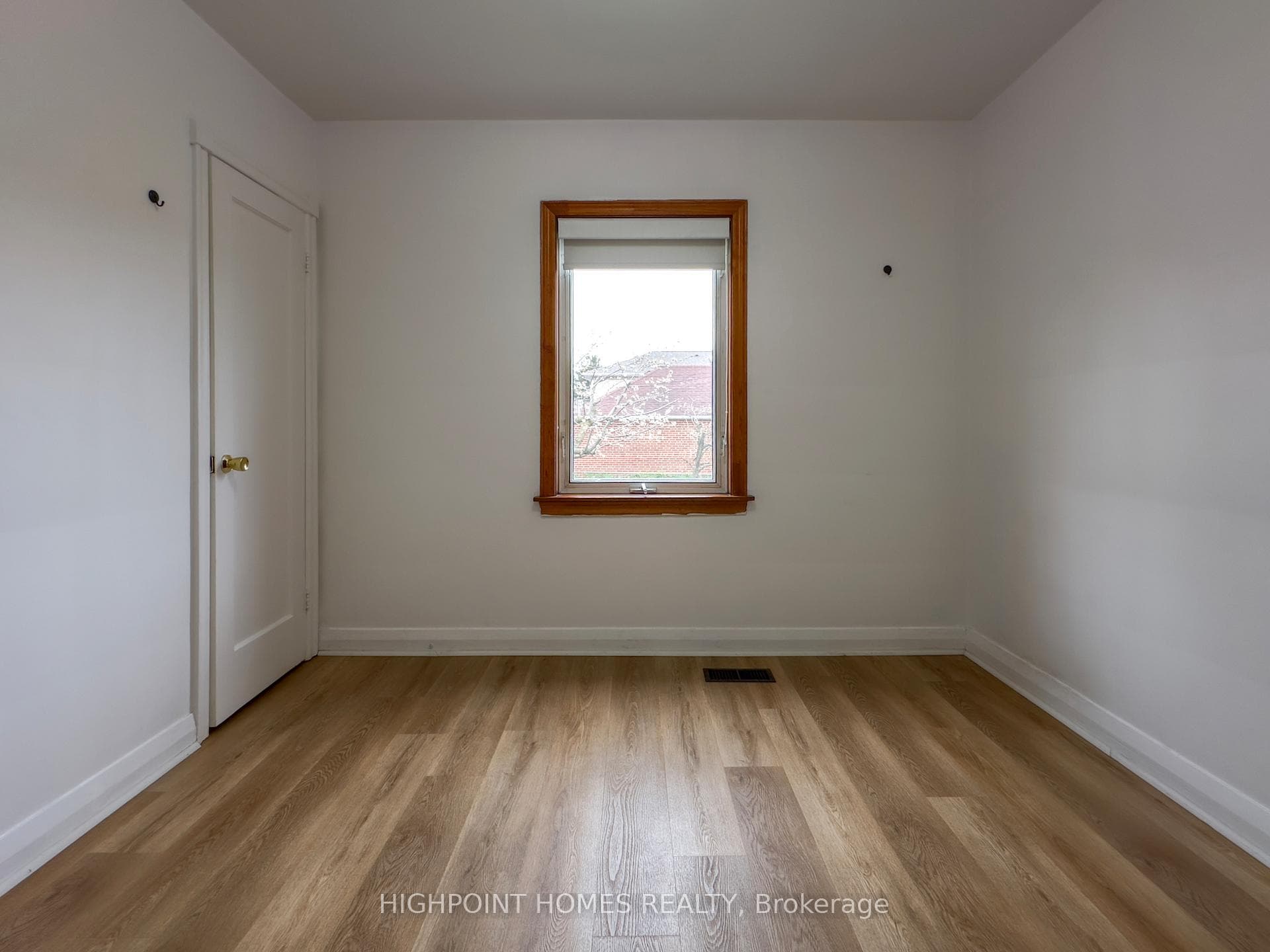 3 Landseer Road photo 17