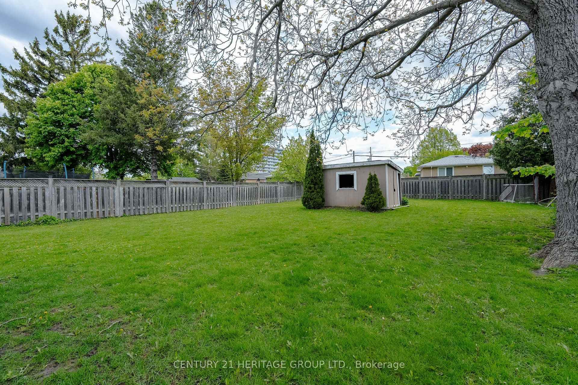 115 Wayne Avenue photo 22