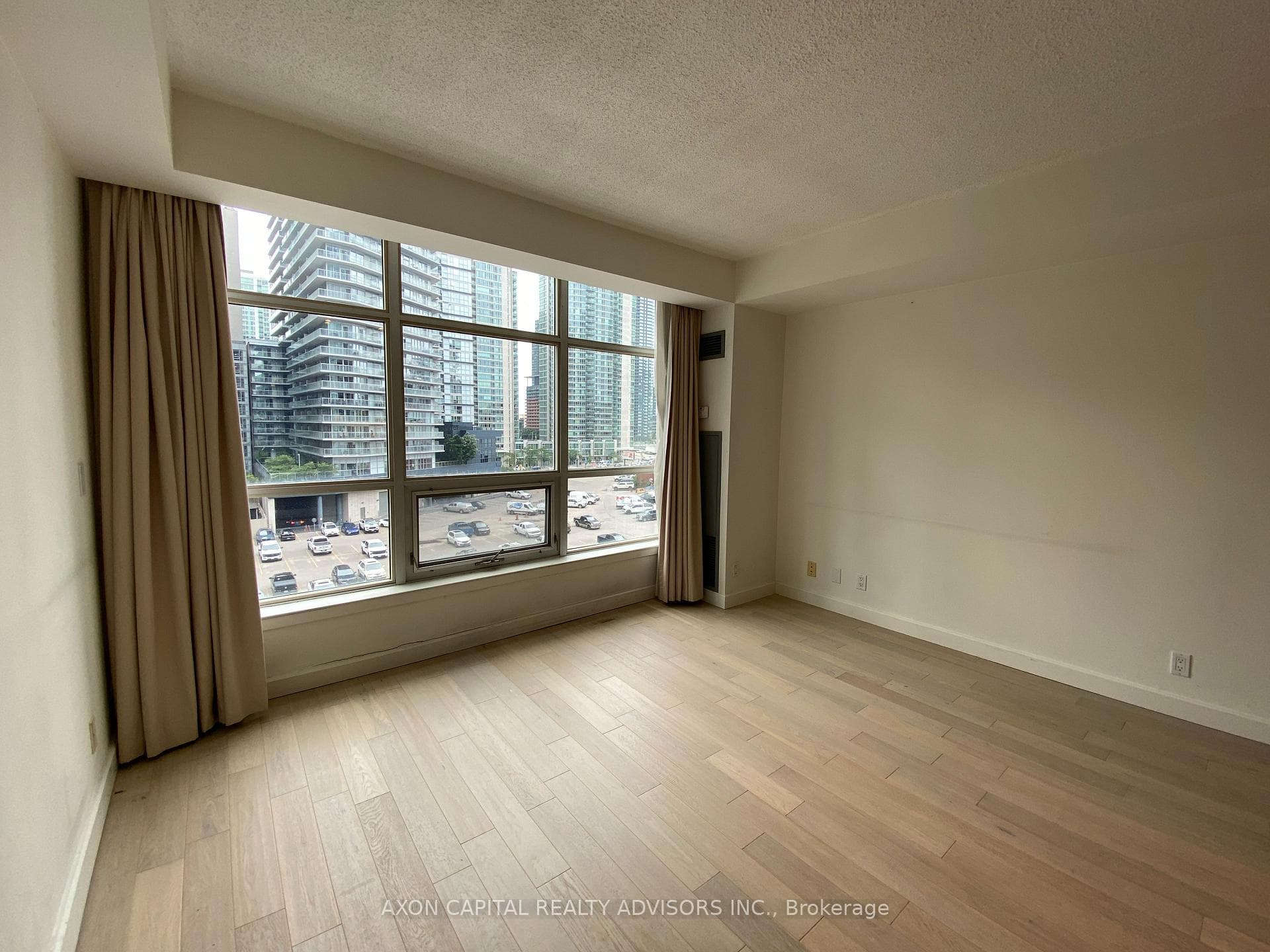 36 Blue Jays Way Unit 523 photo 21