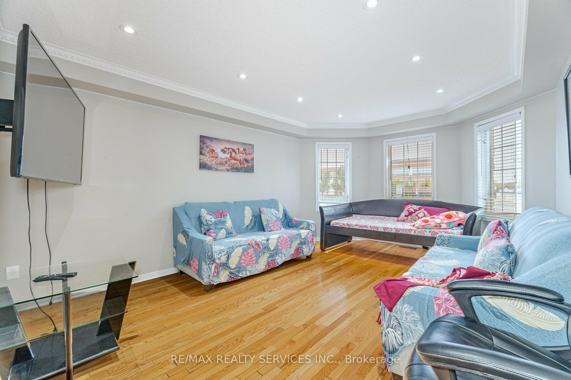 58 Edenbrook Hill Drive photo 7