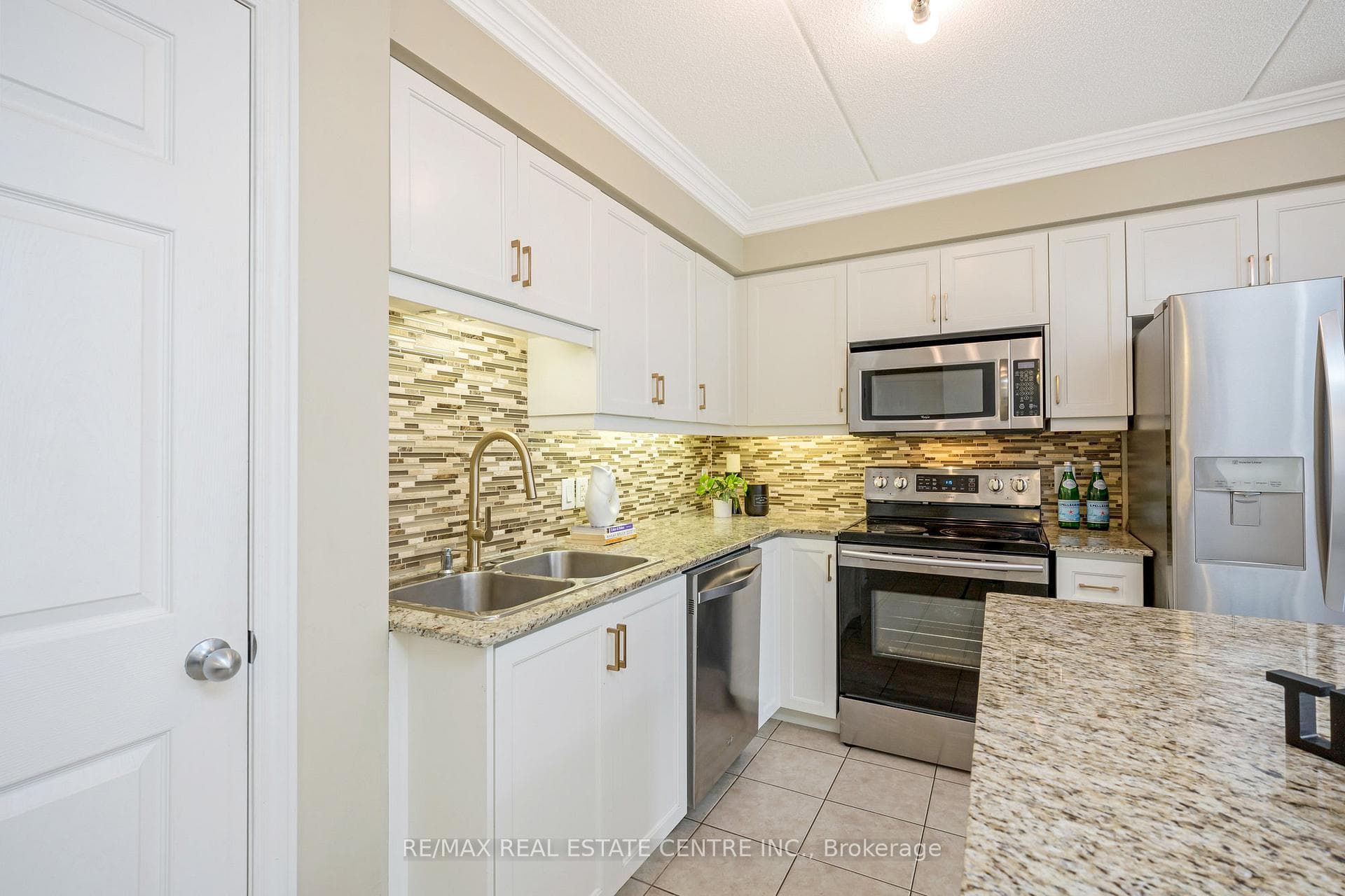 1380 COSTIGAN Road Unit 71 photo 13